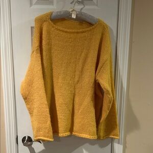 Cozy, oversized yellow sweater size xxl